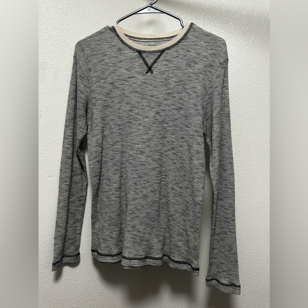 Gray thermal long sleeve shirt